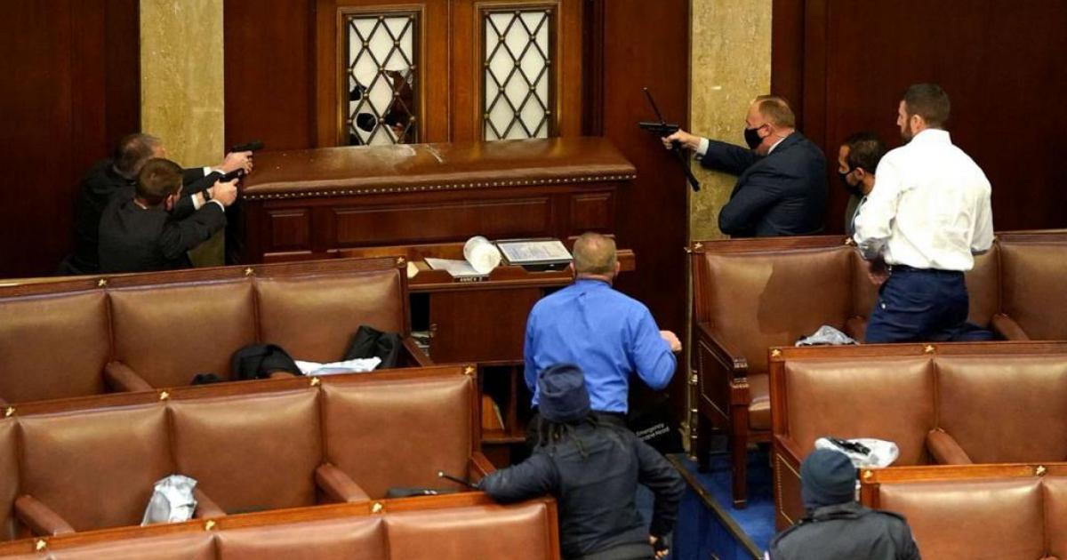 Le congrès américain pris d'assaut par des partisans de Trump