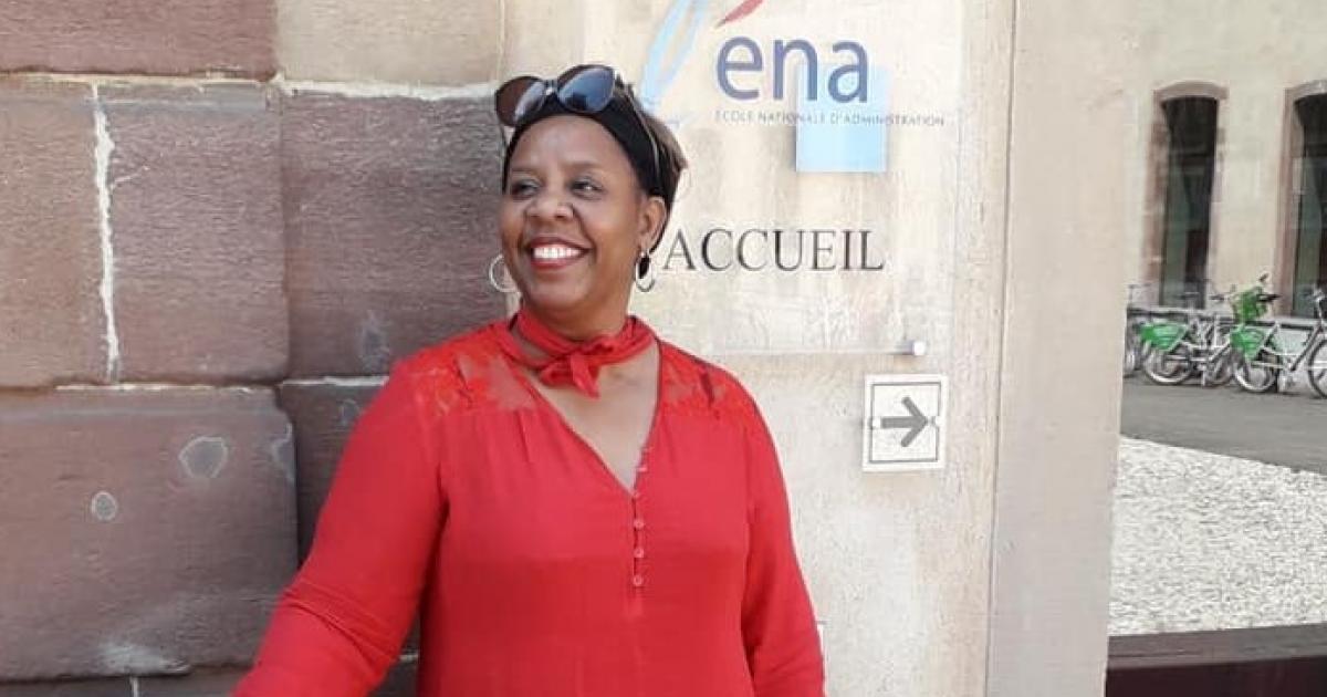     





 Odile Nacibide nommée sous-préfète charge de la relance économique aux Antilles




