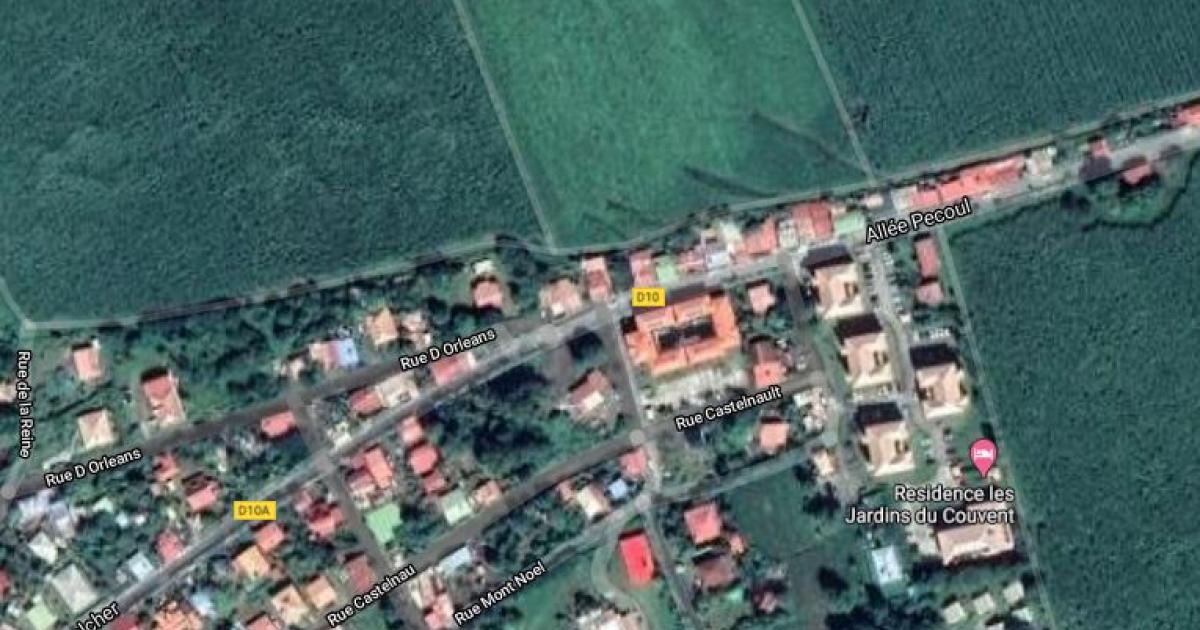     





L'avenir s'éclaircit pour les habitants de l'allée Pécoul à Saint-Pierre




