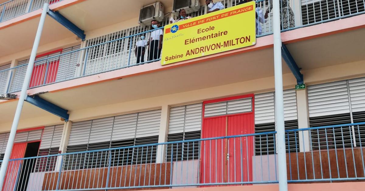     





 L'école élémentaire de Sainte-Thérèse rebaptisée école Sabine Andrivon-Milton





