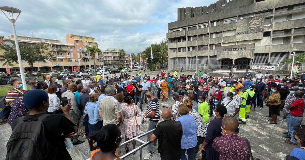 Malgré l'appel à la mobilisation de Harry Durimel, la mairie reste bloquée