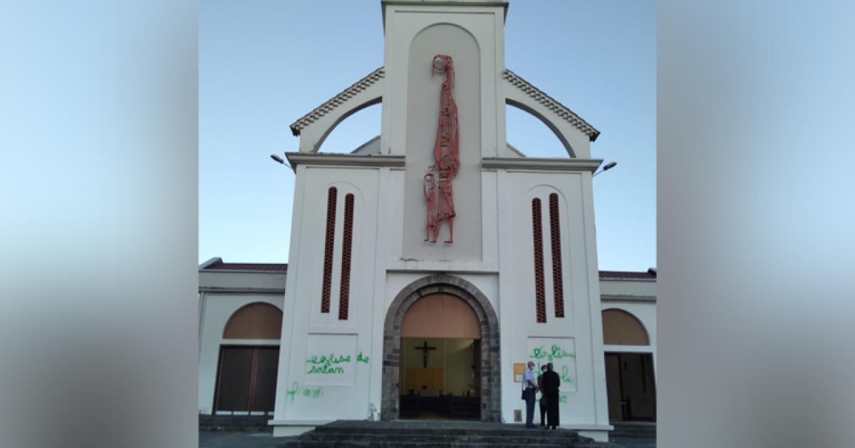 L'église de Bellevue vandalisée par des tags