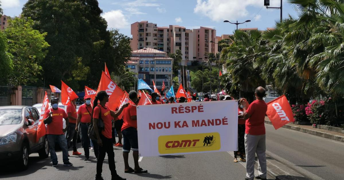 1er mai : un défilé malgré le confinement