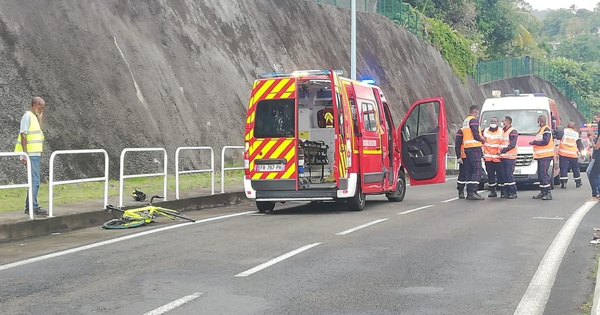 Un cycliste décède après avoir été percuté par une voiture