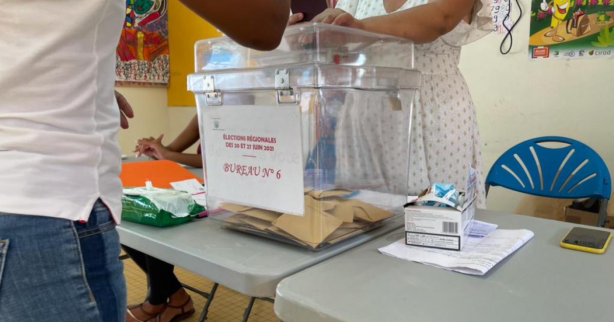     





Elections 2021 : moins de 15% de taux de participation à midi 




