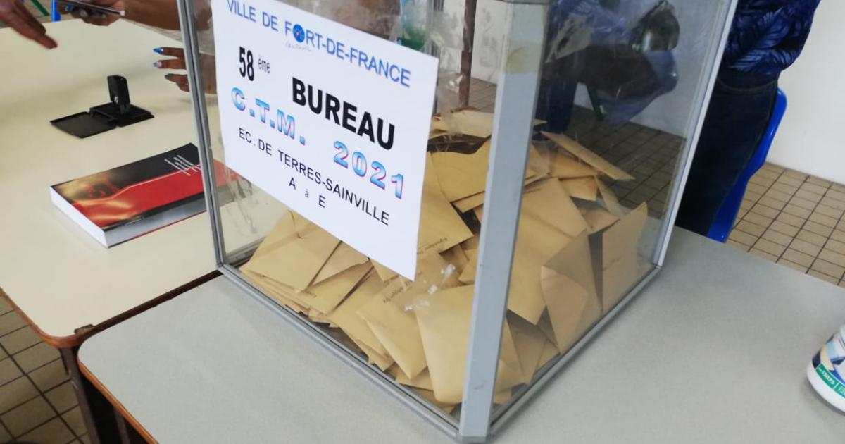    





Vote : une mobilisation des électeurs qui rappelle sensiblement celle de 2012




