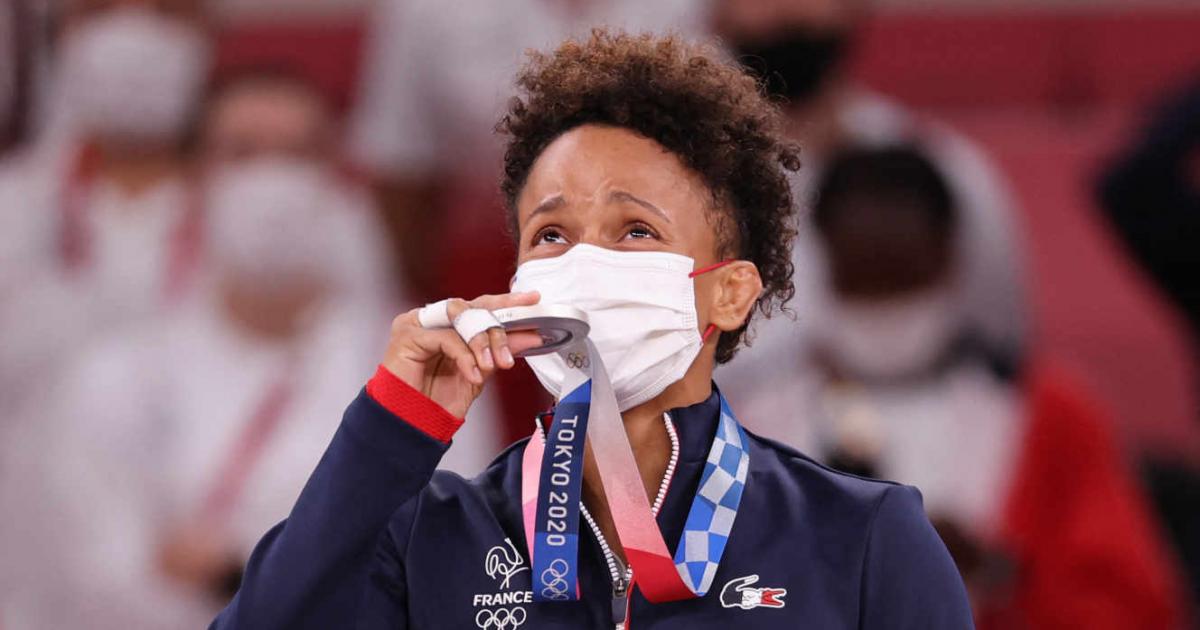     





La judokate d'origine martiniquaise Amandine Buchard remporte une médaille d'argent aux JO de Tokyo




