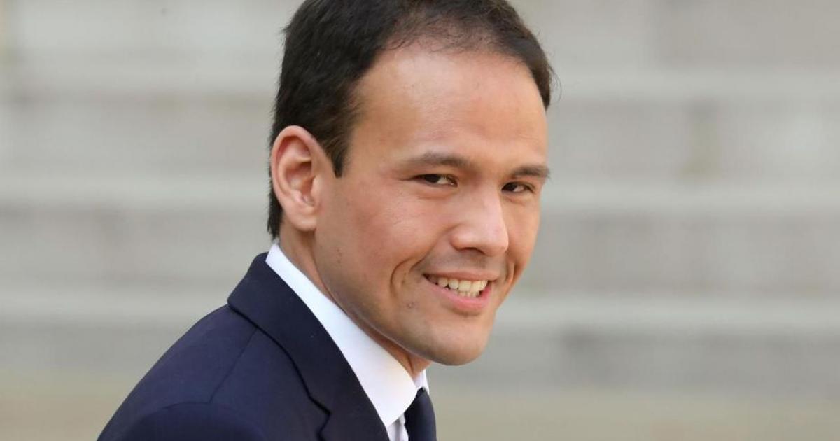 Cédric O s'est rendu au vaccinodrome des Abymes