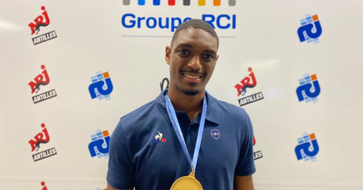 Le champion du monde junior d'escrime Kendrick Jean-Joseph est de passage en Martinique