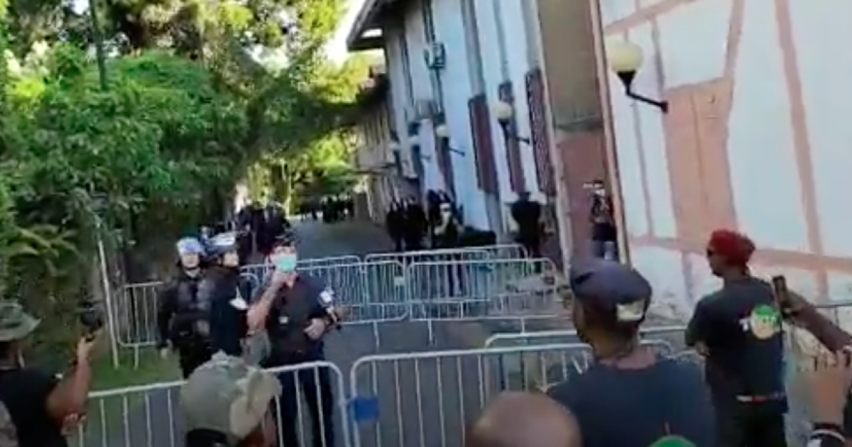 Guyane : manifestations suite aux nouvelles restrictions de déplacement
