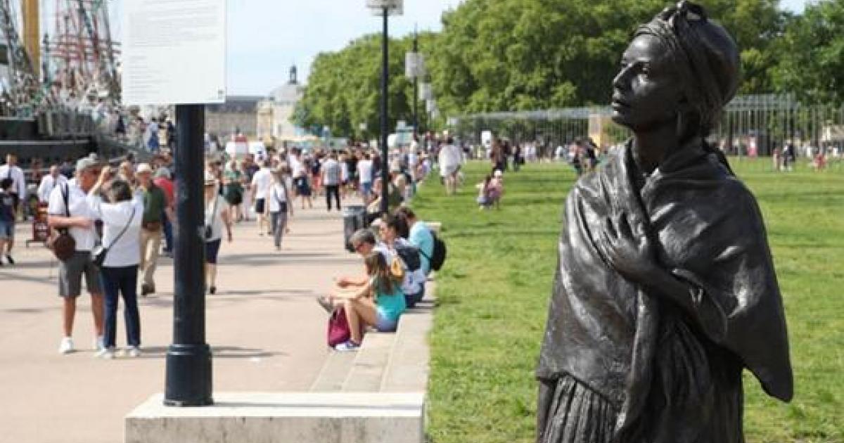 Statue dégradée à Bordeaux : il s'agissait d'un moulage artistique sauvage