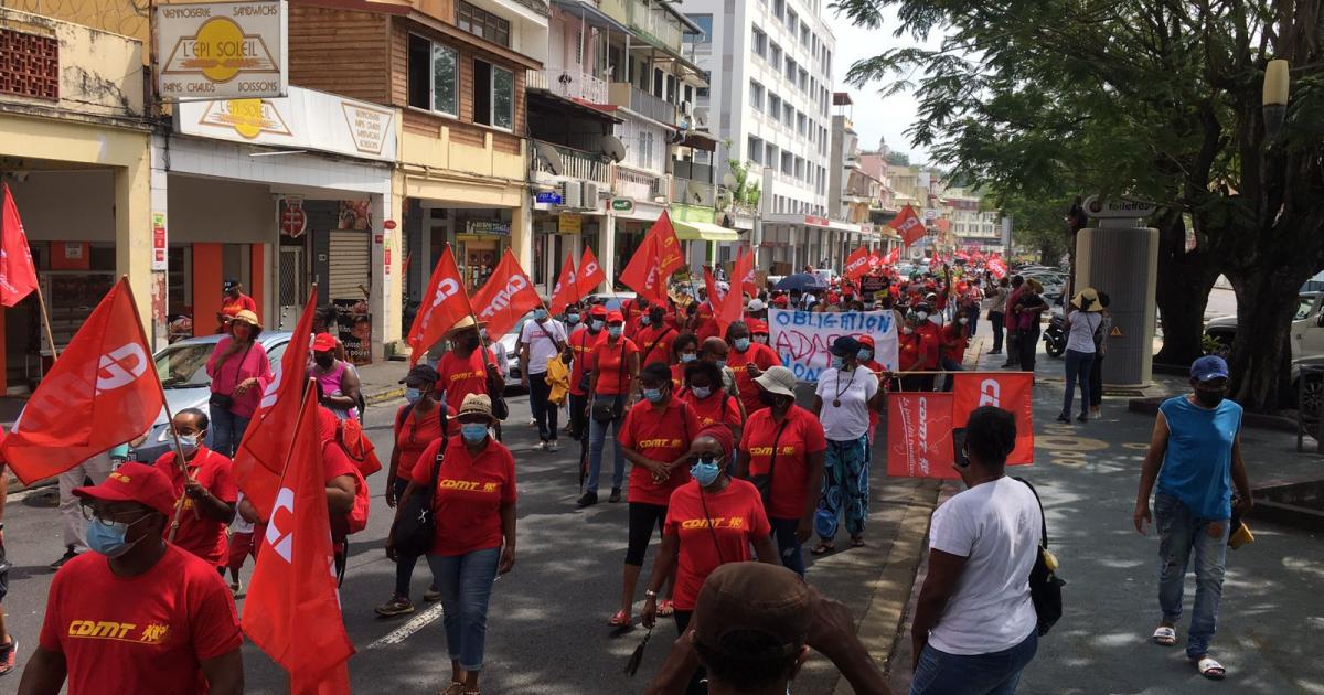 Syndicats et collectifs une nouvelle fois dans la rue contre le passe sanitaire et l'obligation vaccinale