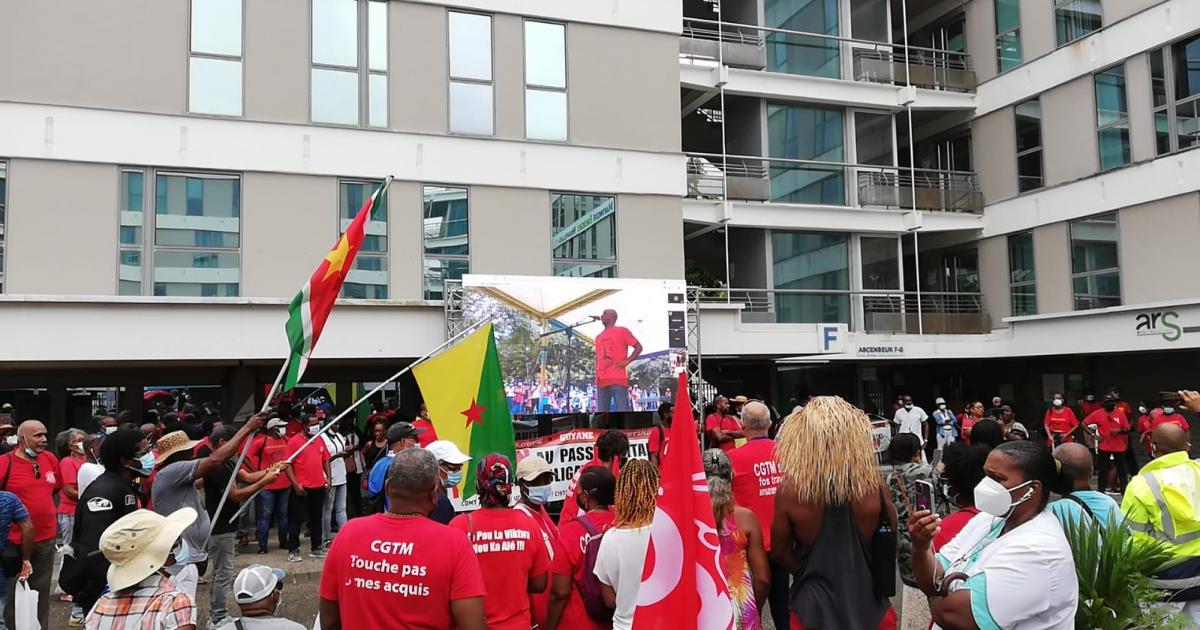 Une manifestation coordonnée entre les Antilles et la Guyane contre l'obligation vaccinale