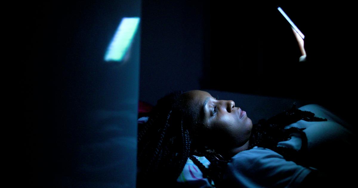 Écrans et réseaux sociaux : les premiers signes de l’addiction