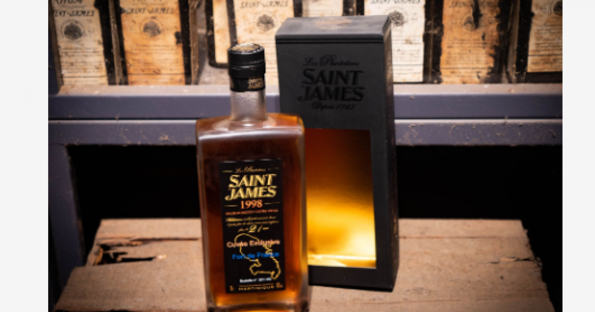 Des bouteilles de rhum Saint-James aux enchères pour venir en aide aux collégiens en difficulté