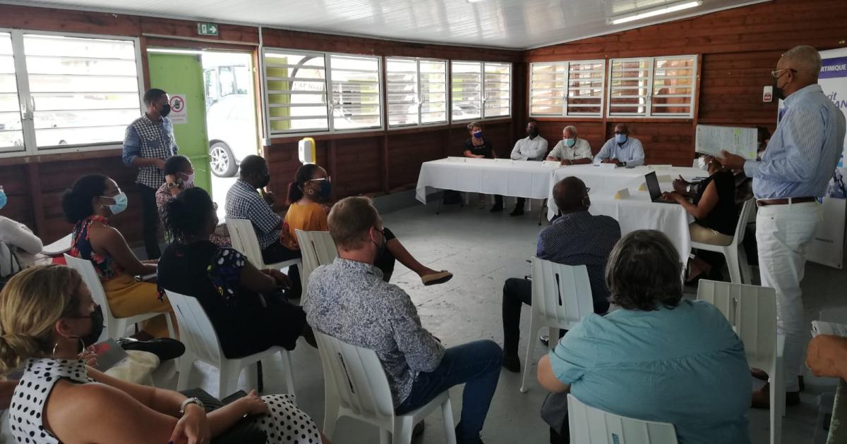 Destruction du centre commercial Créolis : les commerçants cherchent des solutions