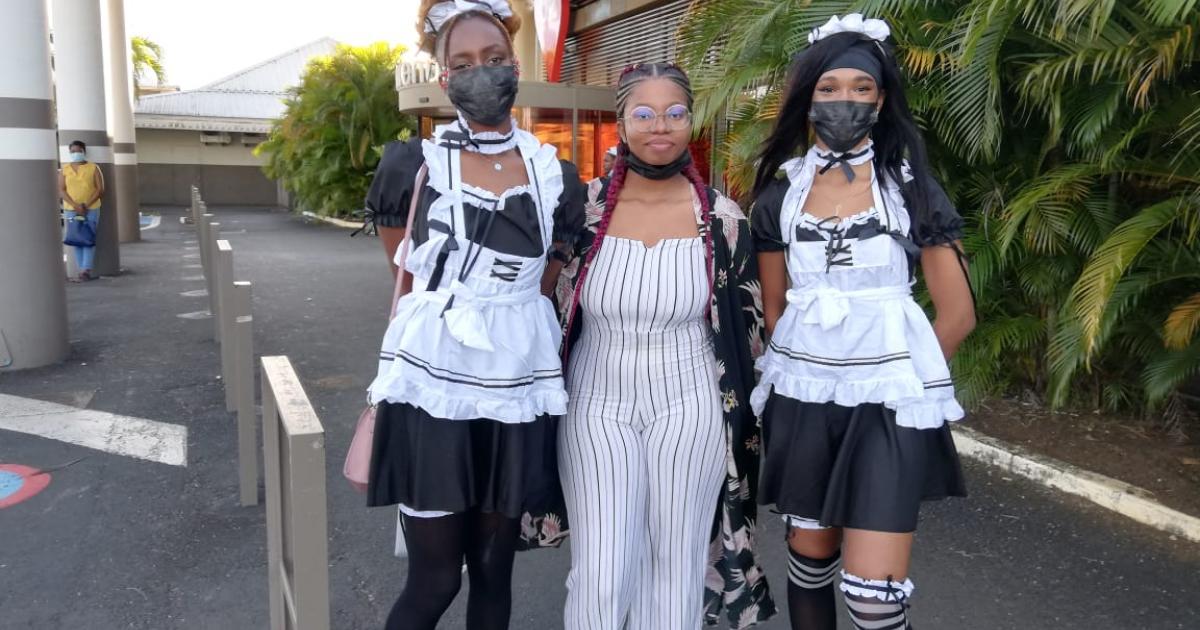     





Une jeune diplômée veut importer le concept de "Maid Café" 




