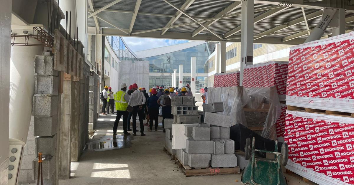 Dans les coulisses du chantier d'extension de l'aéroport Aimé Césaire