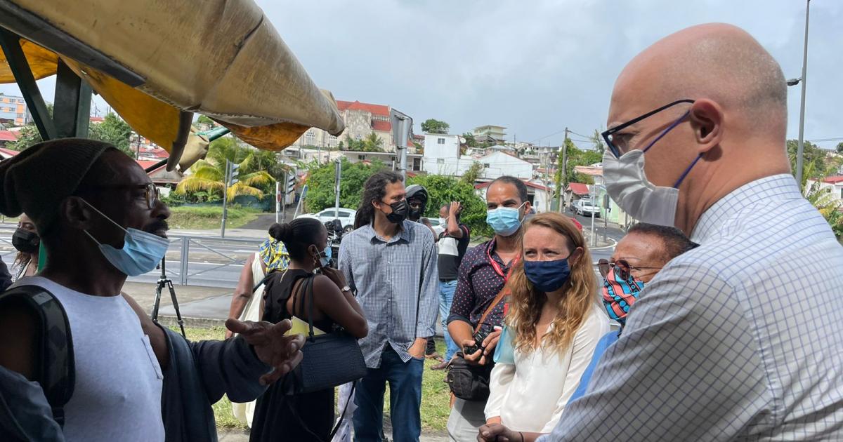 Le maire de Fort-de-France et le préfet en visite sur le terrain