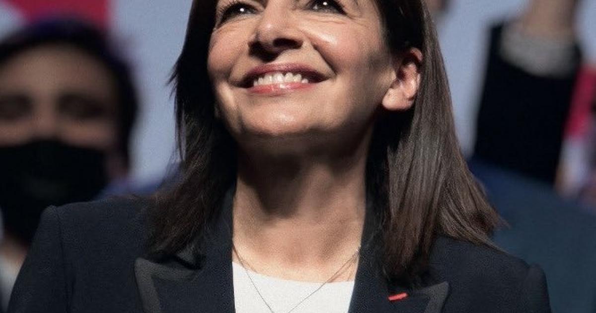 Anne Hidalgo fait campagne en Martinique
