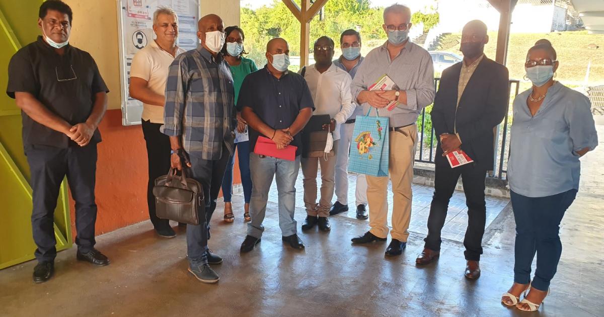     





Le Secrétaire Général de l'Enseignement Catholique en tournée en Guadeloupe




