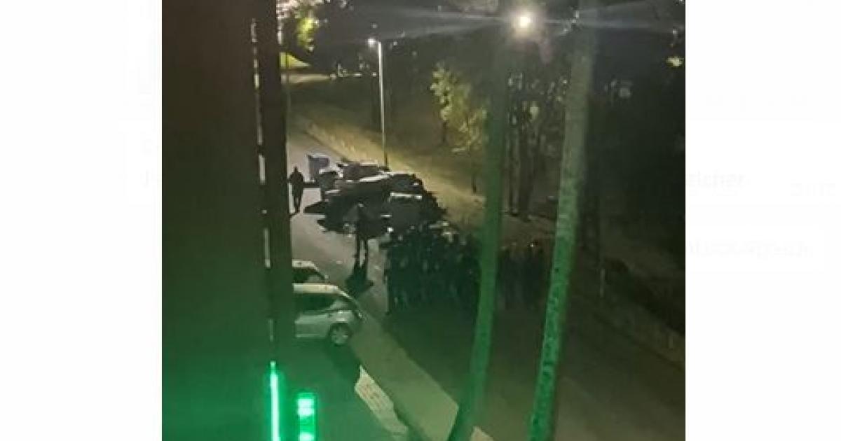     





Un médecin agressé et des blocages installés aux abords du CHU de la Martinique




