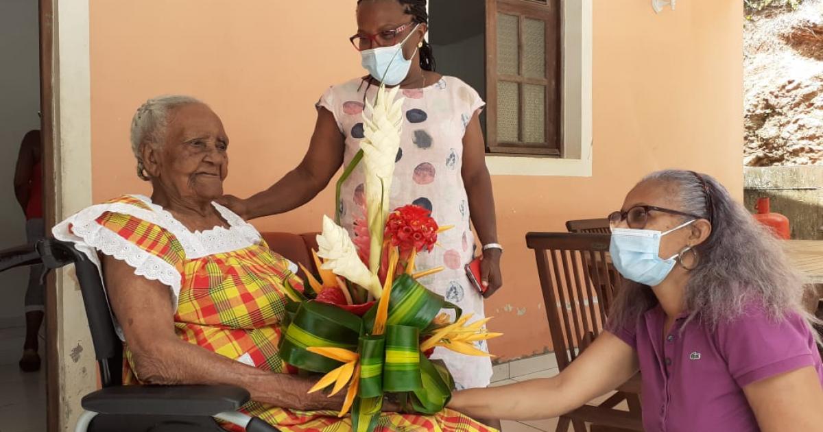 Pauline Tinas fête ses 108 ans