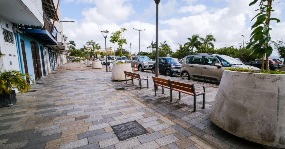     





La rue Ernest Deproges se fait une beauté





