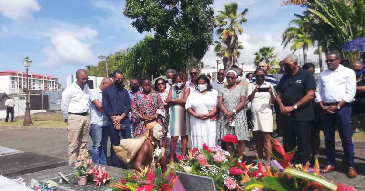     





Un hommage rendu à Aimé Césaire pour les 14 ans de sa disparition




