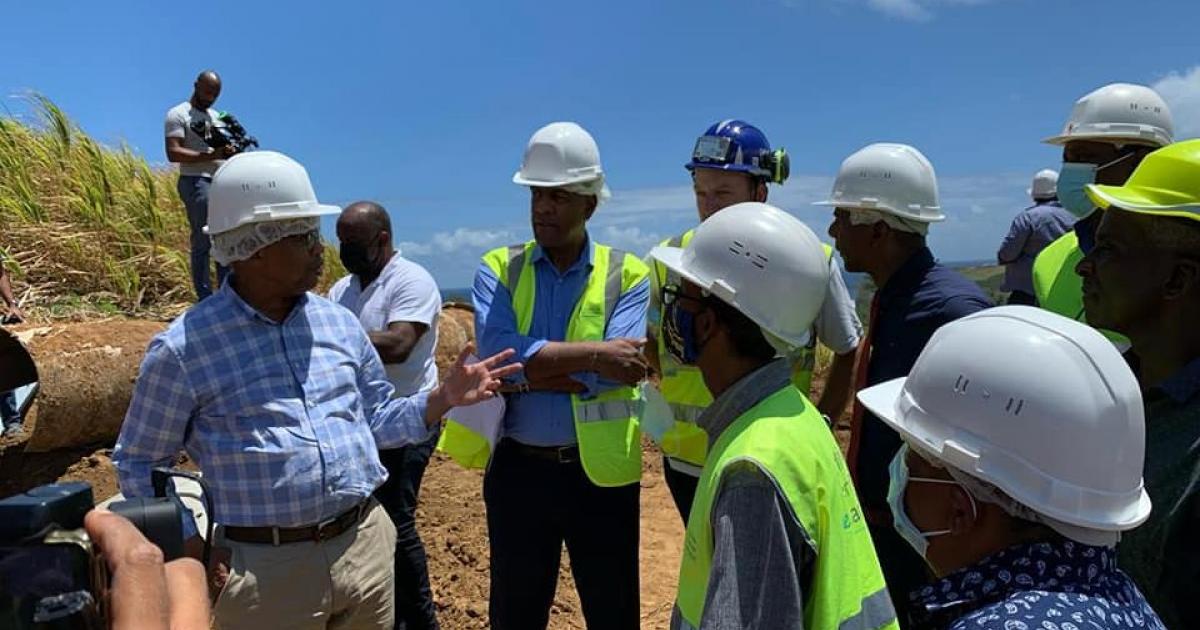 Serge Letchimy à Séguineau pour la fin des travaux