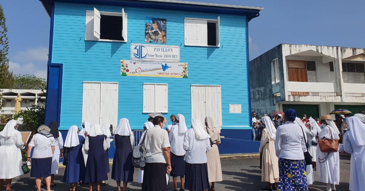 Soeurs Saint-Joseph de Cluny : deux siècles au service de l'éducation en Guadeloupe