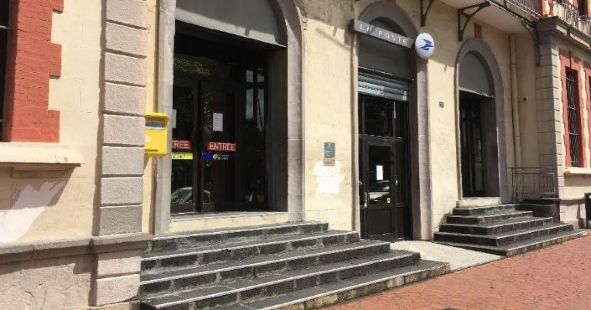     





La Poste de Fort-de-France évacuée : 37 personnes gênées par une odeur de gaz




