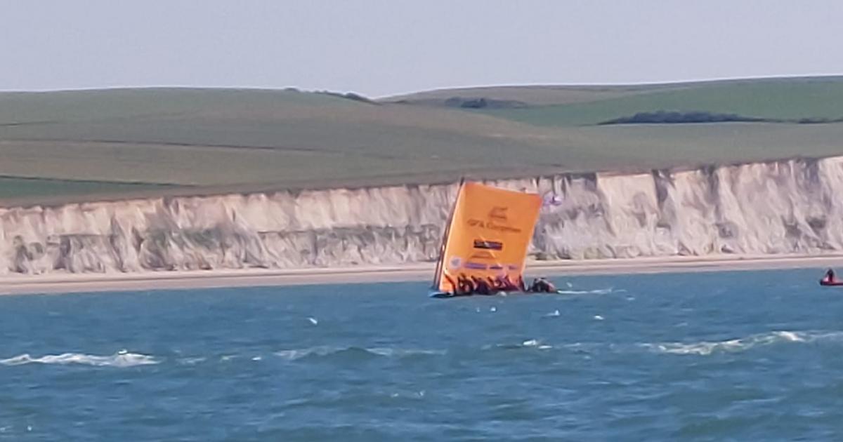 L'équipage de Bwa Viré en approche de Calais