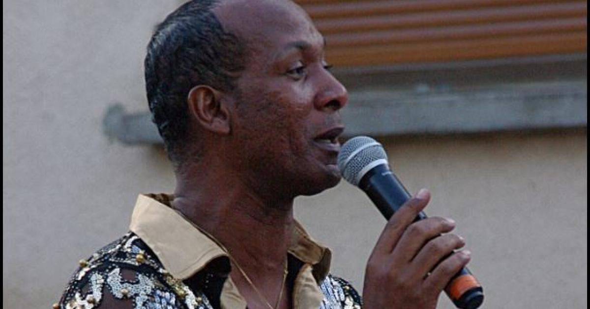     





Le leader du ballet Pom Kanel, D'jessy Alamélu a été agressé une nouvelle fois à son domicile




