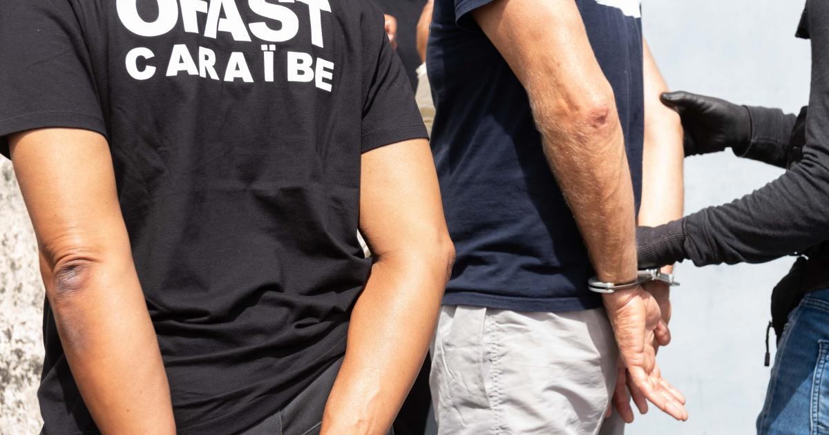 Plusieurs suspects interpellés après le démantèlement d'un trafic de cocaïne