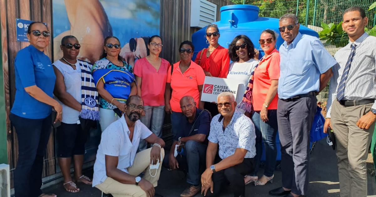 Une citerne d'eau potable offerte au Cercle des Nageurs de la Basse-Terre