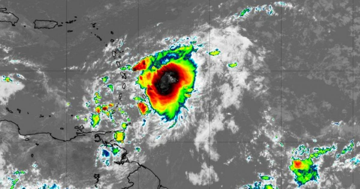     





Une onde tropicale active approche du centre et du nord des Petites Antilles




