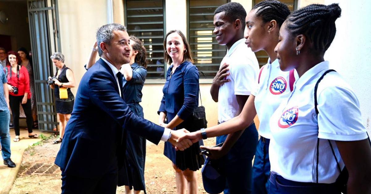     





À Mayotte, Darmanin parle de camps de redressement encadrés par des militaires





