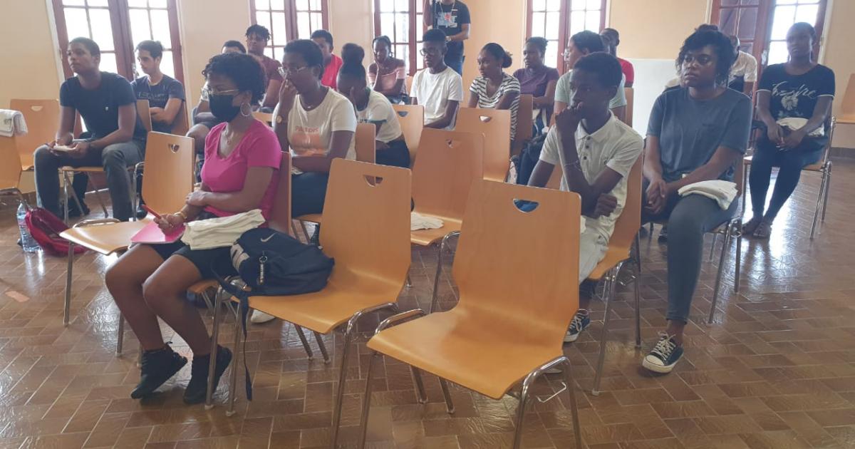 "Ambassadeur de ma ville" : un dispositif pour enseigner aux jeunes les valeurs citoyennes