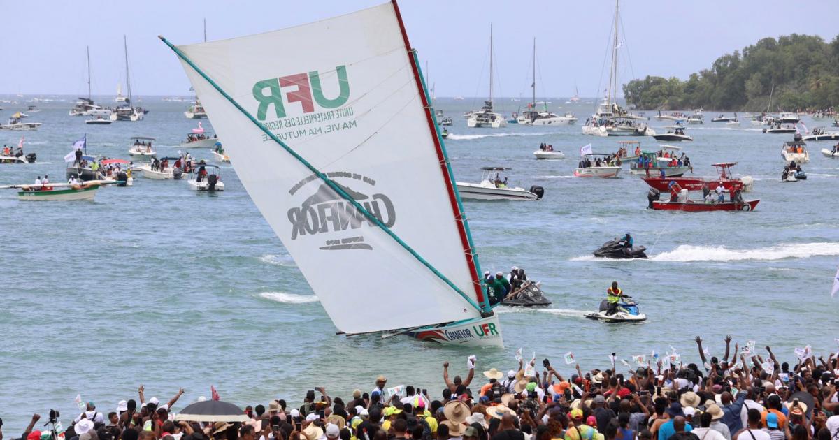 Tour des yoles 2022 : UFR/Chanflor remporte la 2ème étape et prend la tête sur le classement général
