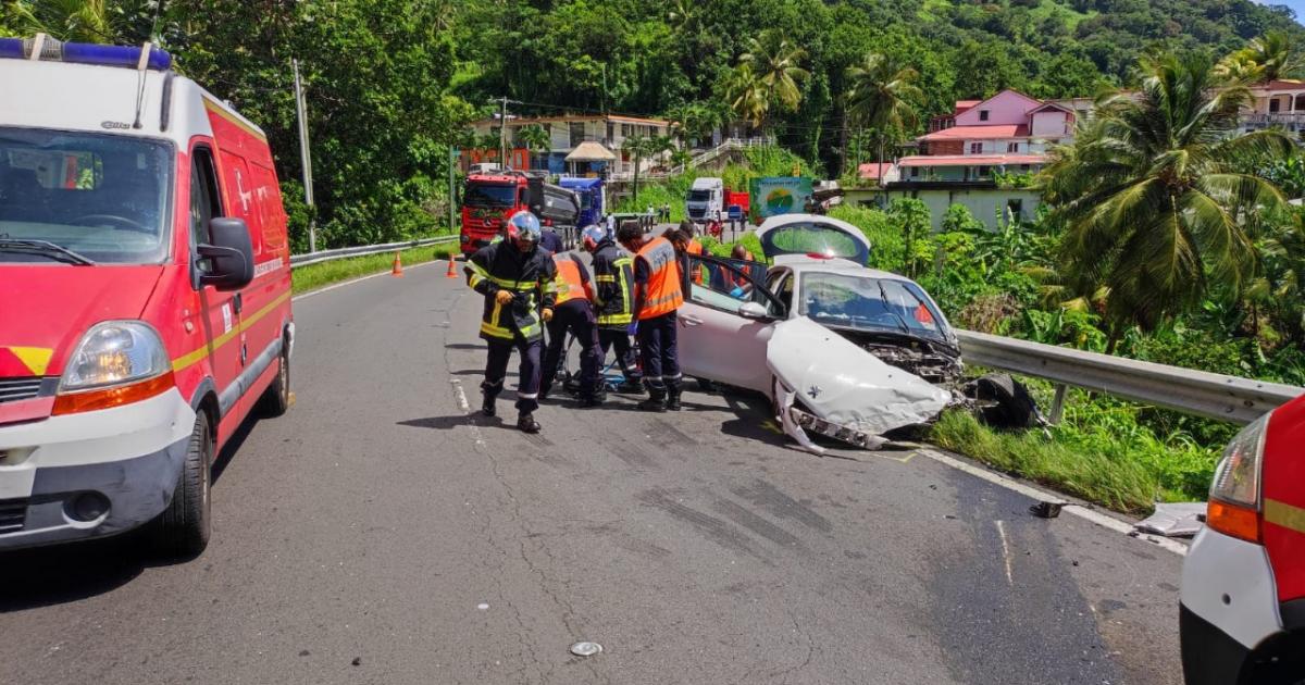     





Deux accidents à Petit-Bourg puis à Trois-Rivières 




