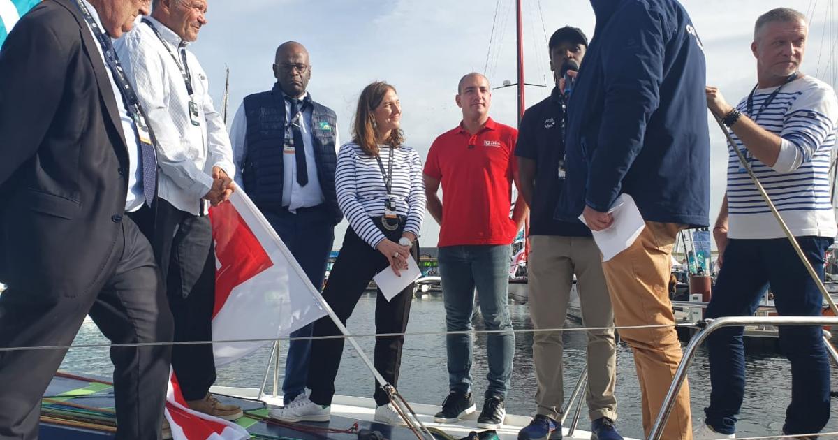     





Route du Rhum : le bateau de Kenny Piperol baptisé à Saint-Malo




