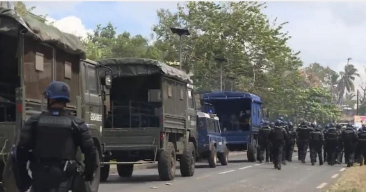     





Une situation de violence extrême à Mayotte : « après 18h, je ne sors plus » 





