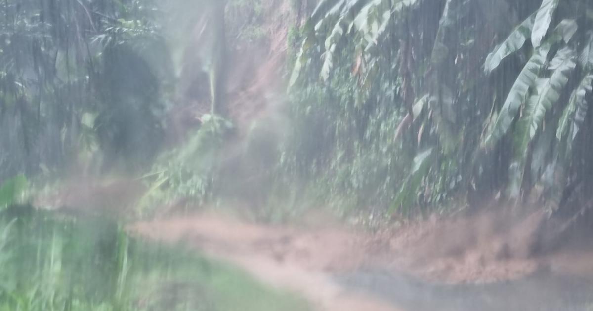     





[Vidéo] Des routes coupées par les fortes pluies à Sainte-Marie




