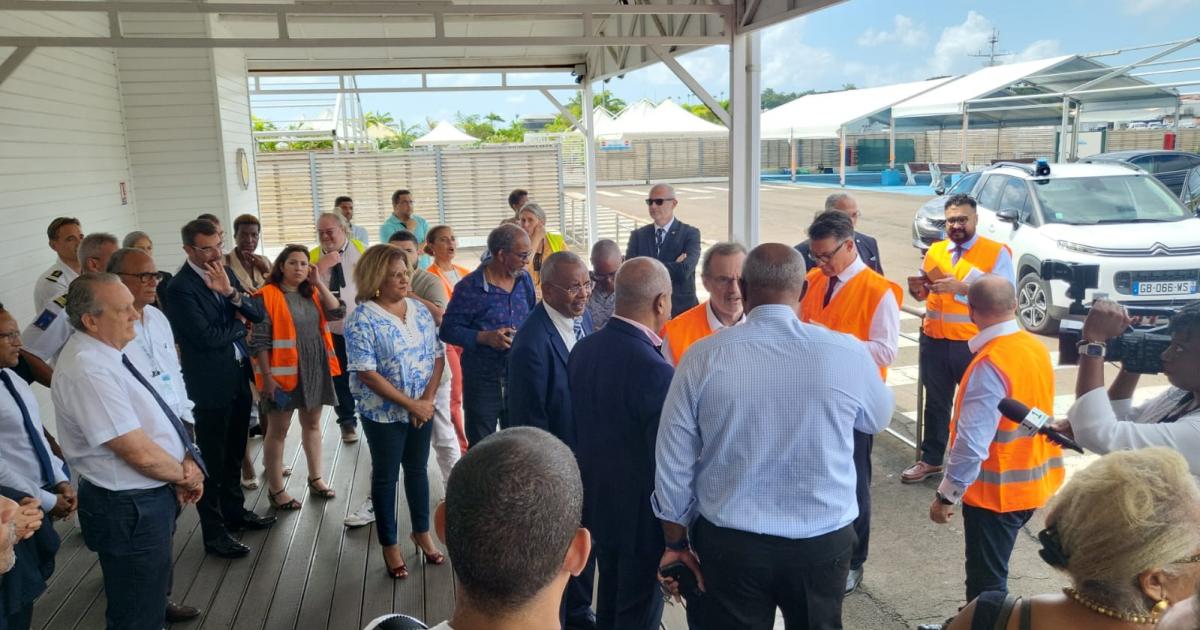 Jean-François Carenco découvre les travaux du Grand Port maritime