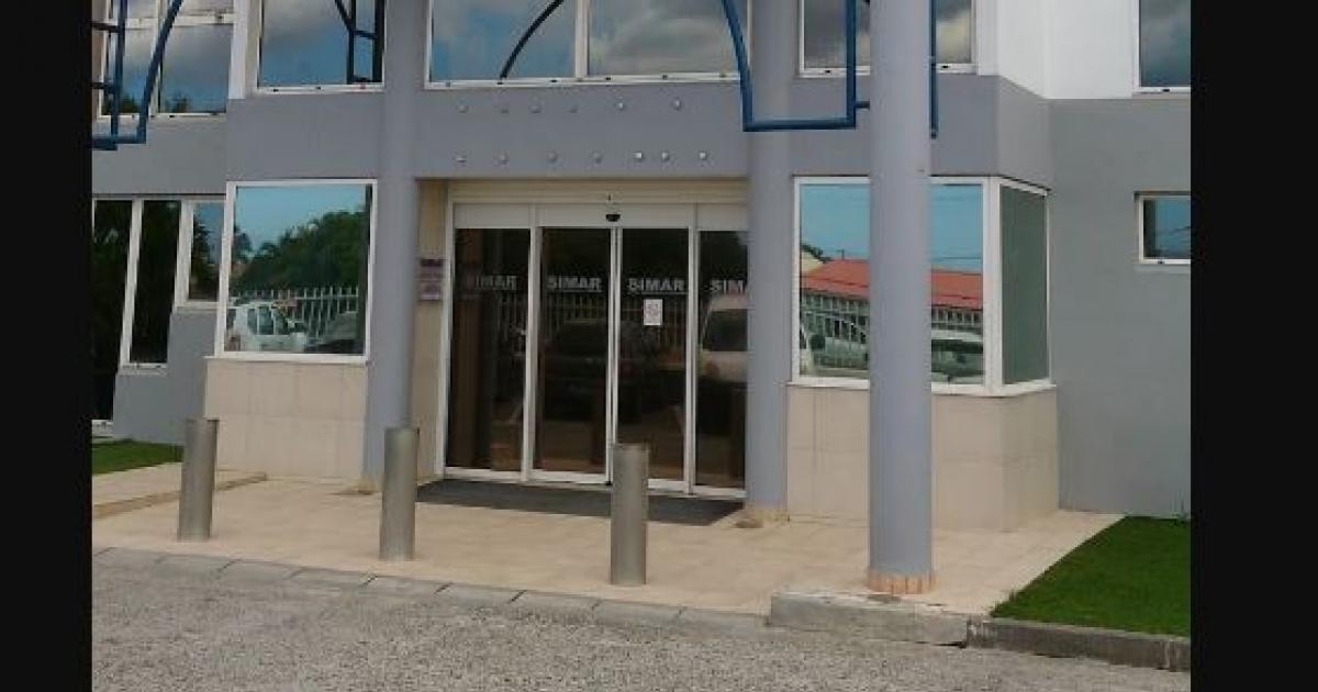     





De nombreux gardiens d'immeubles sont en grève en Martinique




