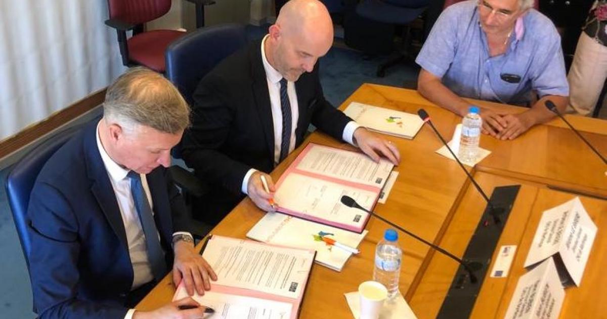 Le CHU de Martinique et le CHU de Bordeaux signent une convention de partenariat