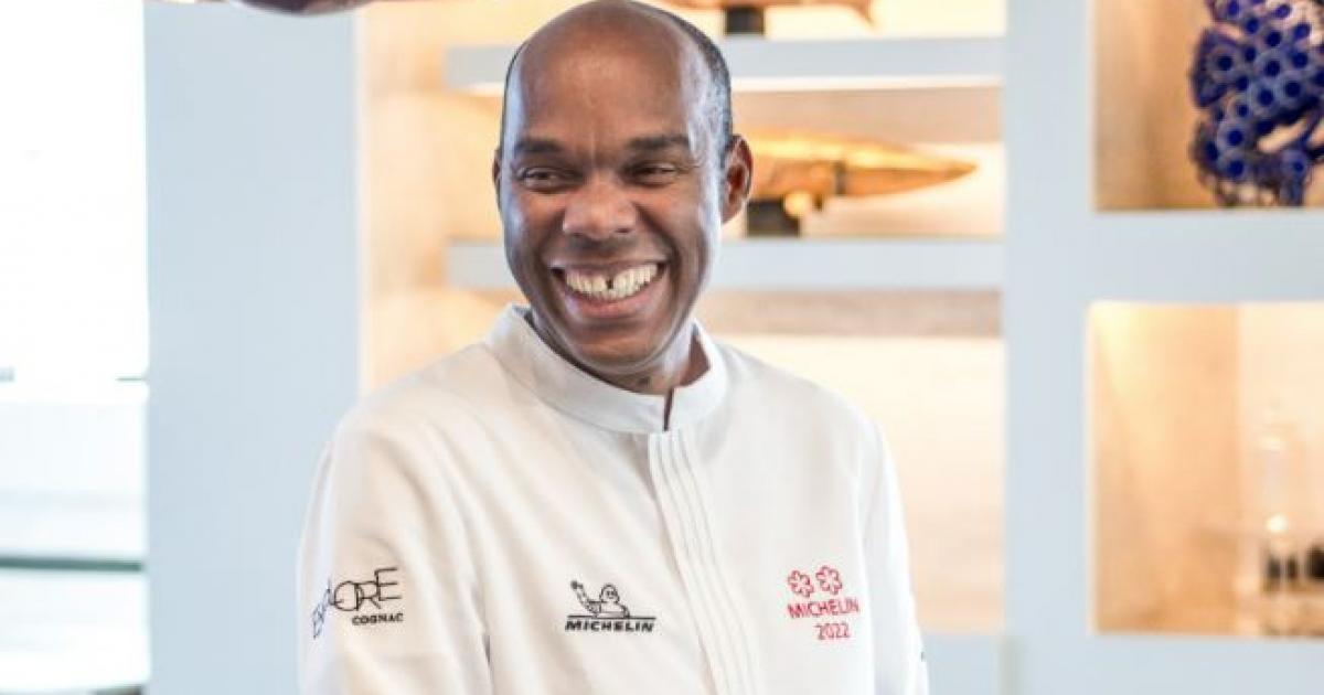     





Marcel Ravin conserve ses deux étoiles Michelin





