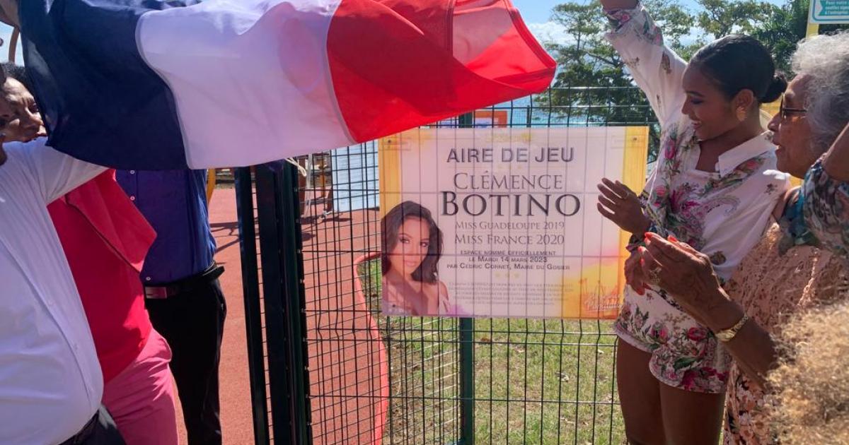 Une aire de jeu au nom de Clémence Botino