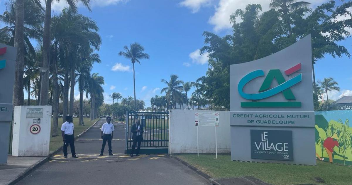 Vive tension au siège du Crédit Agricole ce matin